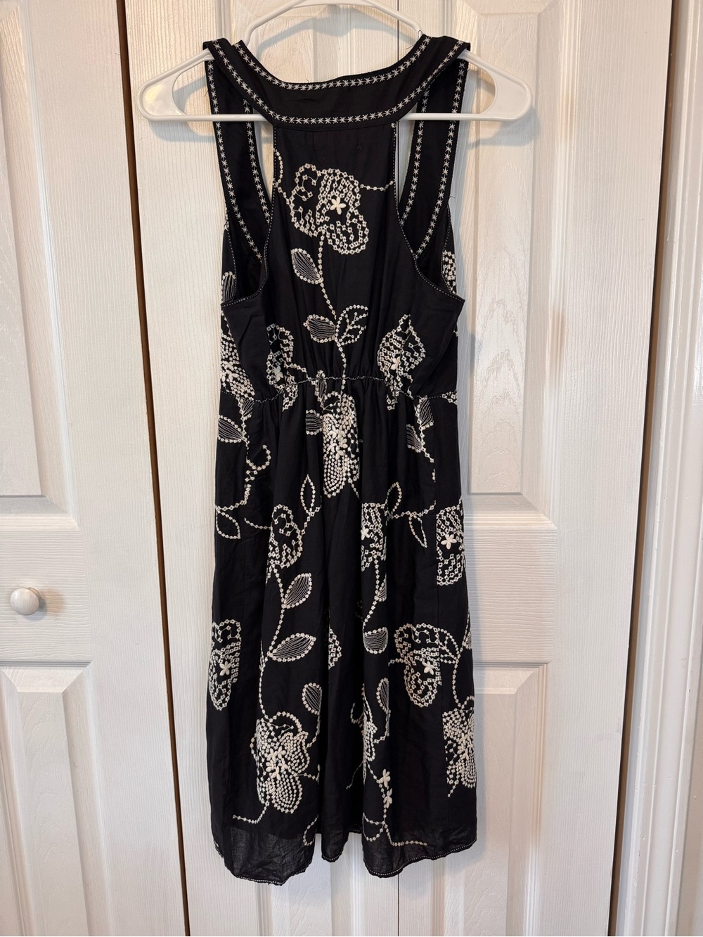 M.S.S.P Max Studio Black, Floral Embroidered Sleeveless Dress Lined Size Medium - Picture 6 of 11